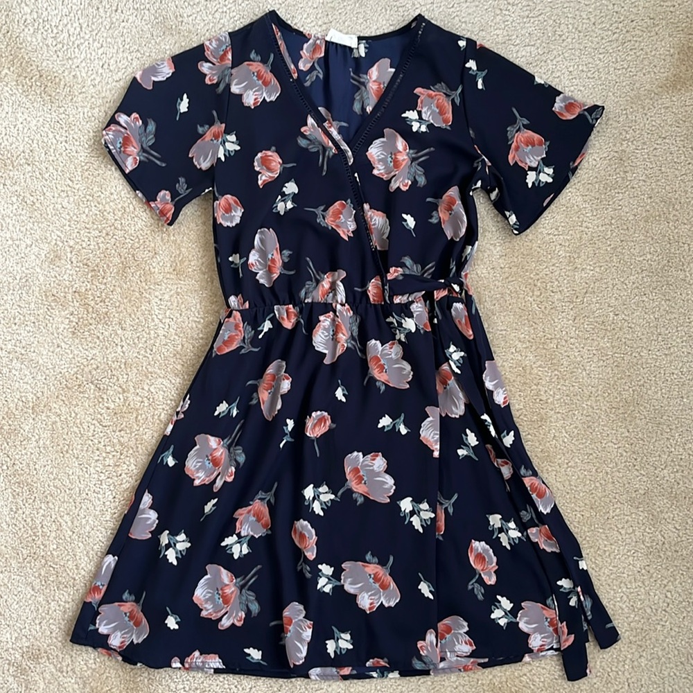 Sienna Sky Short Sleeve Waist Tie Navy Blue Floral Dress Women’s XS Extra Small